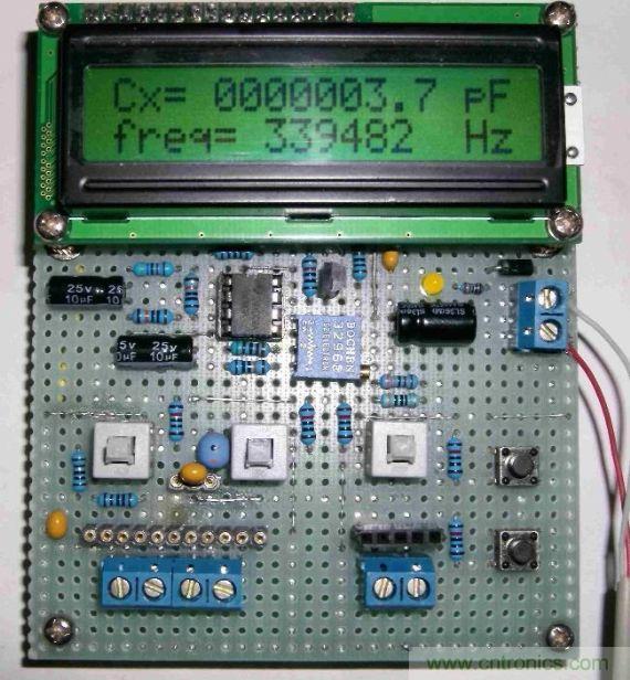 DIY集電容、電感和頻率為一體的測量儀器