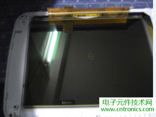 探秘電子紙！一款電紙書的電子墨水屏拆解