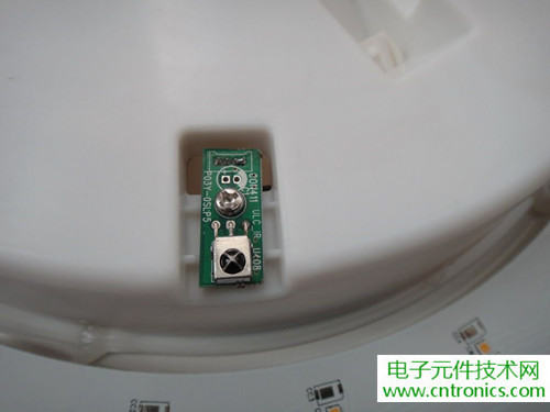 高端大氣上檔次！智能遙控調(diào)光LED吸頂燈拆解