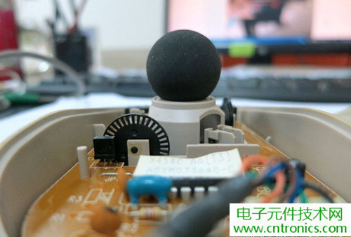 殿堂級(jí)機(jī)械鼠標(biāo)拆解：嘆精致做工！