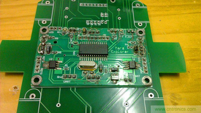 牛人力作！PCB版藍牙智能小車DIY