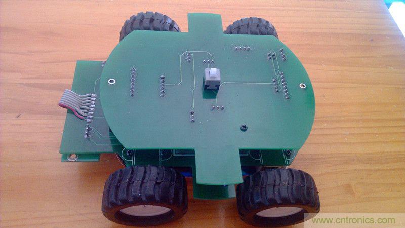 牛人力作！PCB版藍牙智能小車DIY