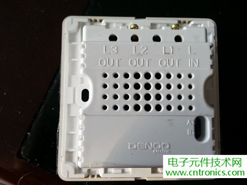 一款觸控開關(guān)拆解，做工不錯(cuò)
