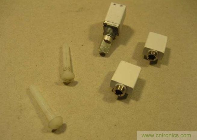 我就是這么牛！DIY IPod 耳放!