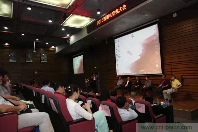 圖8：劉杰博士主持高端對話，嘉賓包括可穿戴領域開拓者陳東義教授，中科院深圳先進院產(chǎn)業(yè)處處長，機器人協(xié)會秘書長畢亞雷，可穿戴聯(lián)盟副秘書長姜文軍，太火鳥深圳總經(jīng)理張翀，機智云CTO劉琰等。