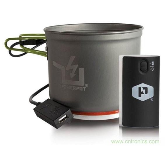 圖6：Powerpot設(shè)備利用熱源發(fā)電，使用者能一邊烹煮食物一邊為移動(dòng)設(shè)備充電。