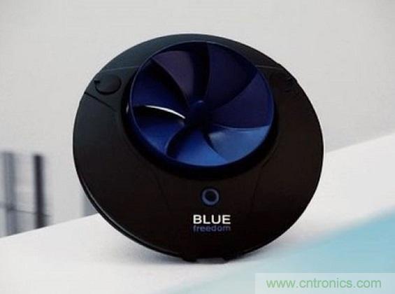 圖4：Blue Freedom是一種“微型水力發(fā)電廠”，能用利用流動(dòng)的水來為便攜設(shè)備充電。