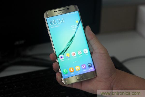 三星S6 Edge+拆解：比S6 Edge加在哪里？