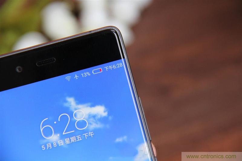 無邊框的 nubia Z9 ，一款既有驚喜，又有驚艷的智能手機(jī)