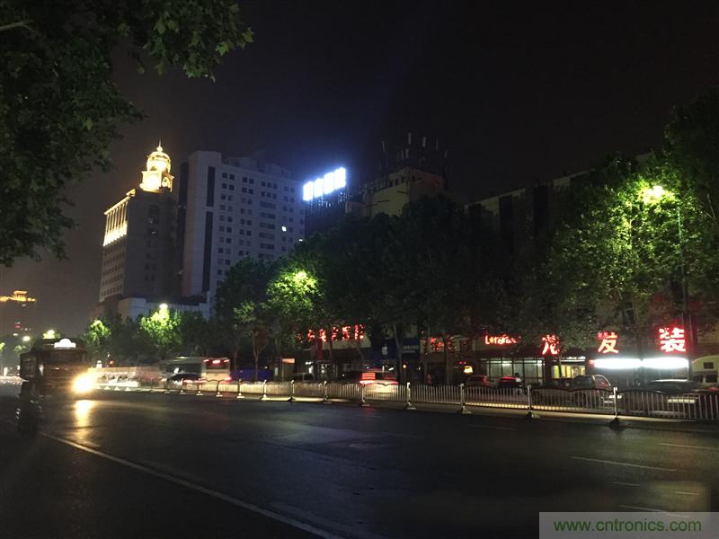 無邊框的 nubia Z9 ，一款既有驚喜，又有驚艷的智能手機(jī)