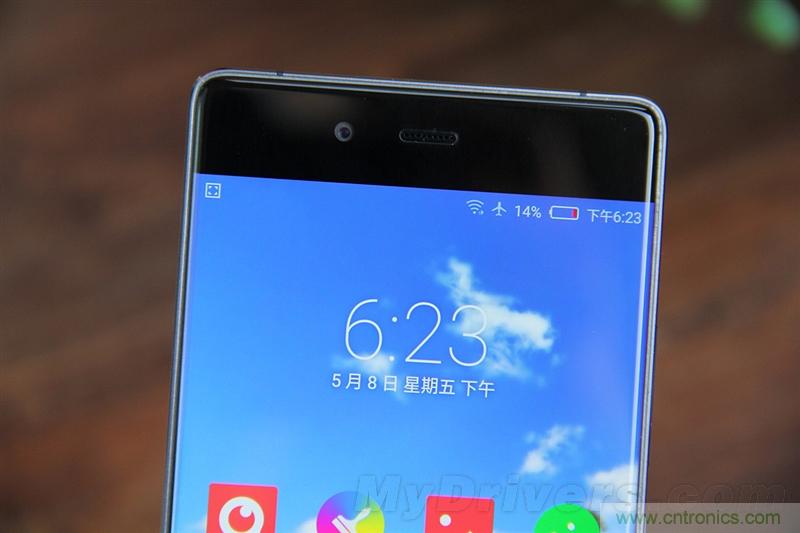無邊框的 nubia Z9 ，一款既有驚喜，又有驚艷的智能手機(jī)