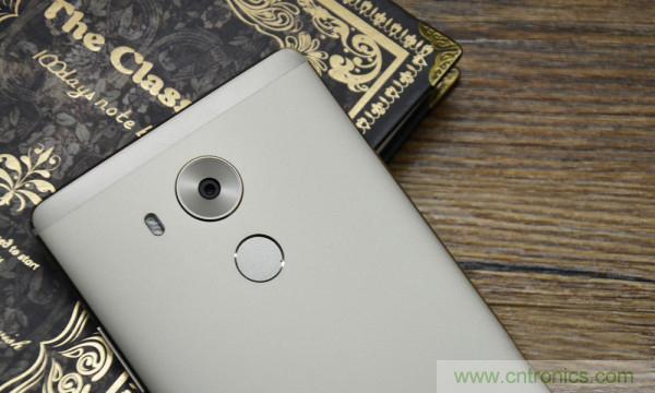 新旗艦Mate 8全評測：橫空出世！能否延續(xù)一機難求？