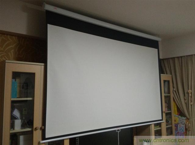 無屏電視時代已然來臨，客廳你做好準備了嗎？