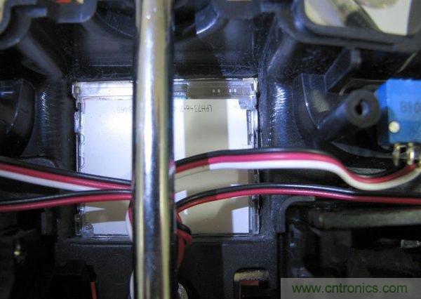 無人機 DIY 制作全過程，酷得不要不要的！