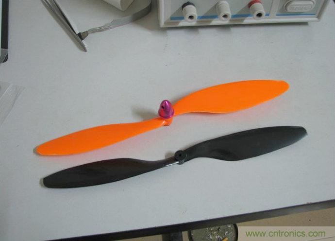 無人機 DIY 制作全過程，酷得不要不要的！