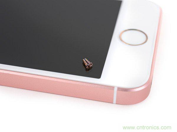 有什么地方?jīng)]有變？iPhone SE真機(jī)拆解