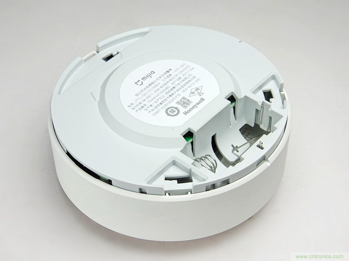 小米煙霧報警器拆解：一顆電池可用五年是如何做到的？