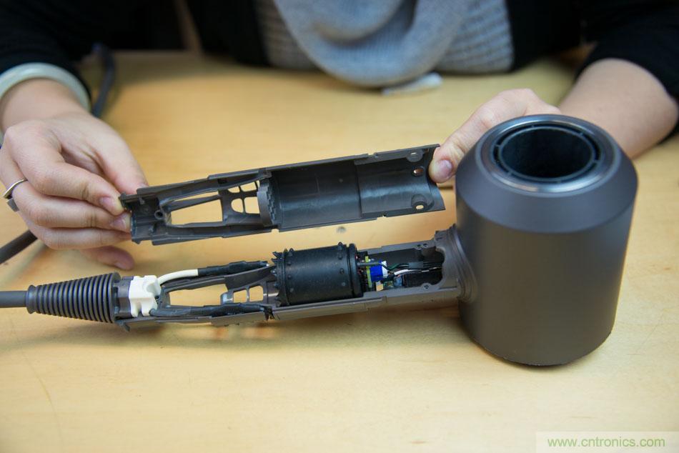 拆解戴森吹風機：近三千元的價格貴在哪？