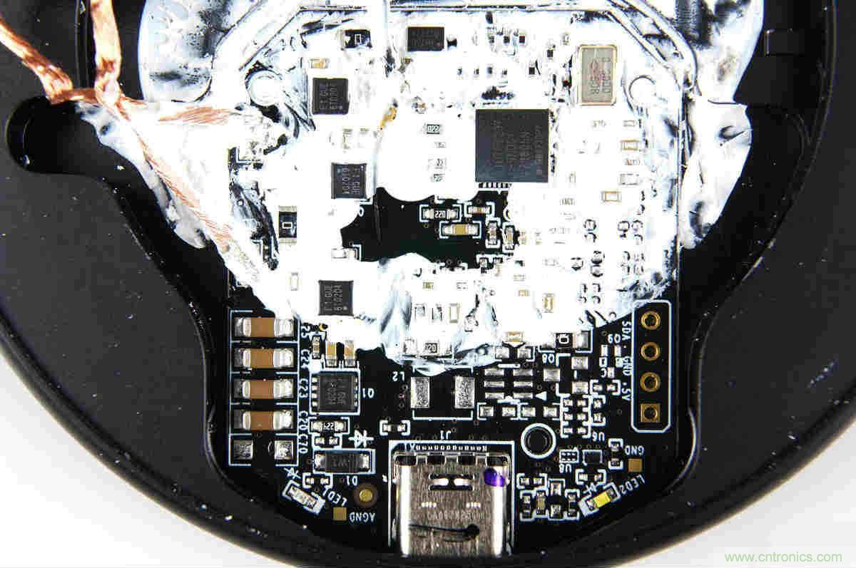 拆解對(duì)比：系出同門(mén)，小米、紫米無(wú)線充電器的差別有多大？