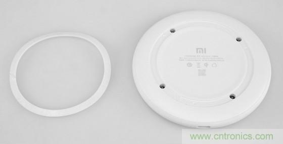 拆解對(duì)比：系出同門(mén)，小米、紫米無(wú)線充電器的差別有多大？