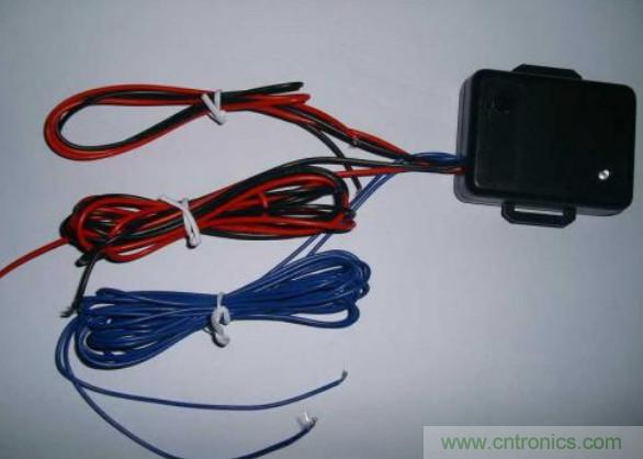 振動(dòng)傳感器的機(jī)電變換原理？主要的分類有哪些？