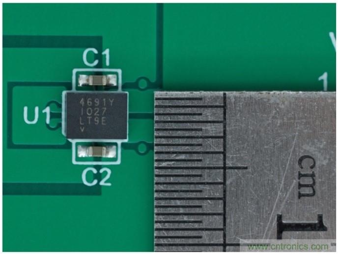 3.6V輸入、雙路輸出µModule降壓穩(wěn)壓器以3mm × 4mm小尺寸為每通道提供2A電流