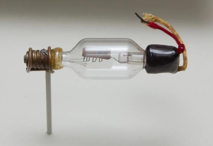 什么是電子管（真空管）？